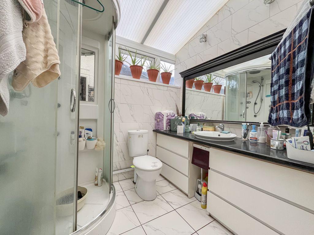 Ground floor shower