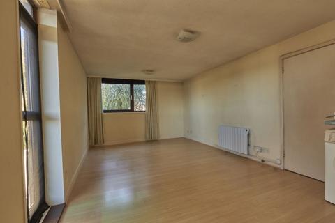 2 bedroom flat to rent, Silver Lane, Exeter