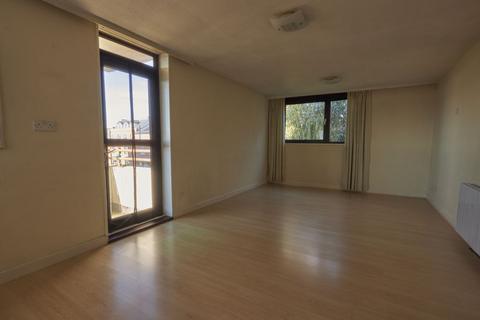 2 bedroom flat to rent, Silver Lane, Exeter