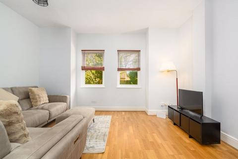 1 bedroom flat for sale, Westcar Lane, Hersham