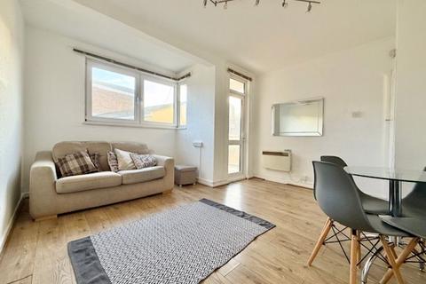 2 bedroom apartment for sale, Walburgh Street, E1