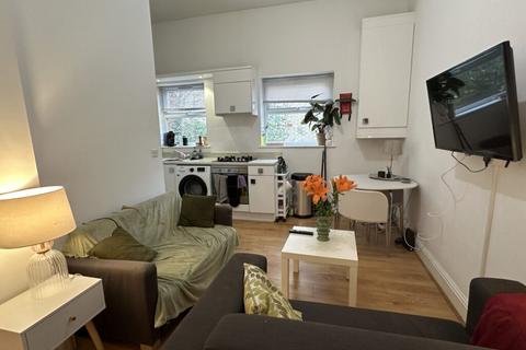 3 bedroom apartment to rent, 399 Wilmslow Road, Withington M20