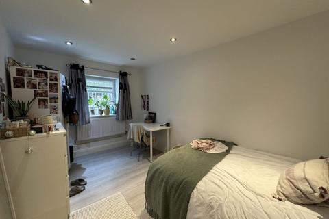 3 bedroom apartment to rent, 399 Wilmslow Road, Withington M20
