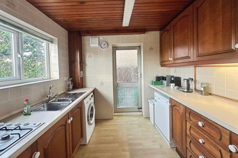 3 bedroom detached house for sale, Salisbury Avenue, Heywood