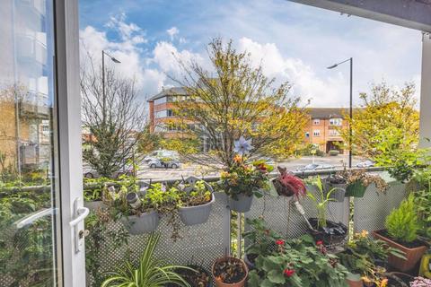 undefined, Bath Road, Slough
