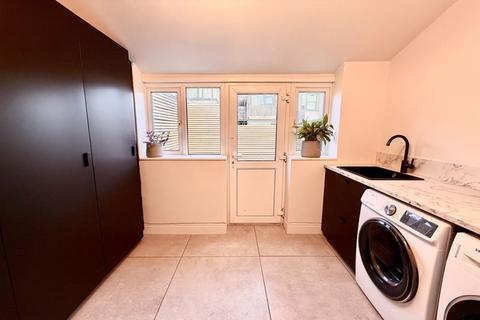 3 bedroom terraced house for sale, Lipson Avenue, Plymouth Victorian Mid - Terraced home in Lipson