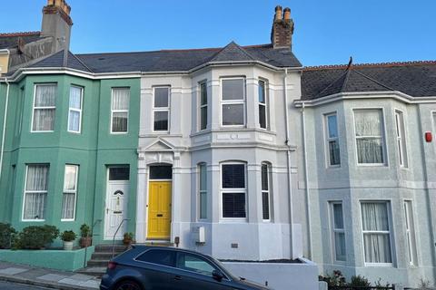 Lipson Avenue, Plymouth Victorian Mid - Terraced home in Lipson