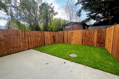 undefined, Greenford Road, Greenford