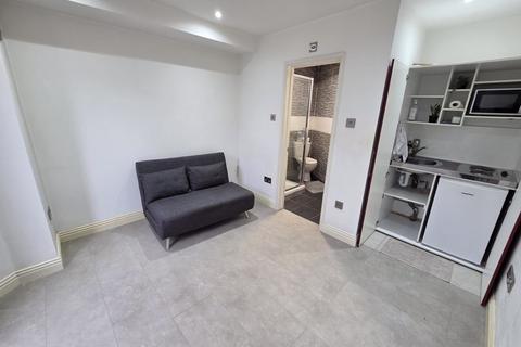 Studio to rent, Dalmore Rd, London , West Dulwich