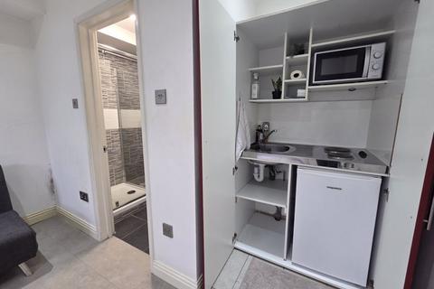 Studio to rent, Dalmore Rd, London , West Dulwich