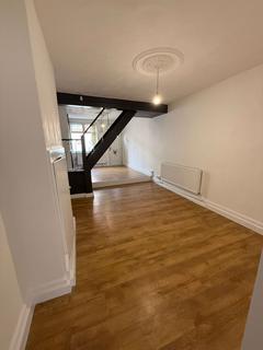 2 bedroom terraced house to rent, Luther Street, Leicester