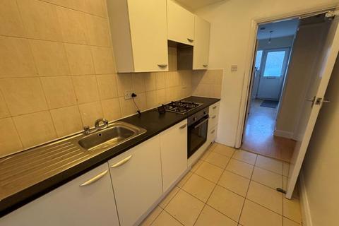 undefined, Berkeley Avenue, Cranford, Hounslow