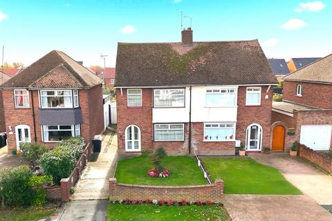 3 bedroom semi-detached house for sale, High Street, Great Wakering, Essex, SS3