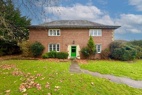 undefined, Burnhams Field, Weston Turville HP22