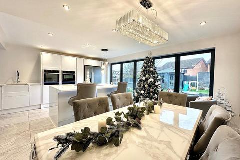 4 bedroom detached house for sale, Blackwell Hill, West Hunsbury, Northampton NN4