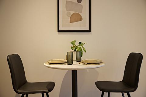 Apt 0413, Live Oasis Eastgate, 1 Eastgate LS2