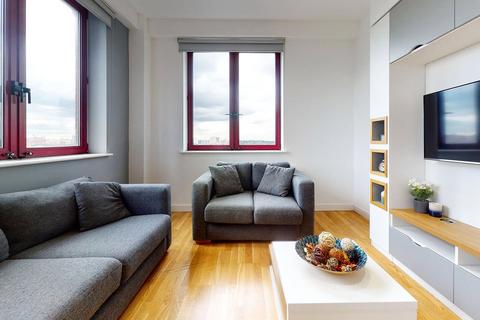 2 bedroom apartment to rent, Apt 17, Q One Residence, Wade Lane LS2