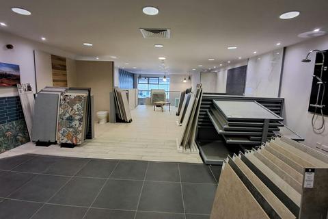 Warehouse to rent, Deacon Way Reading RG30 6AQ