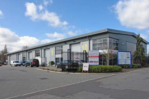 Warehouse to rent, Deacon Way Reading RG30 6AQ