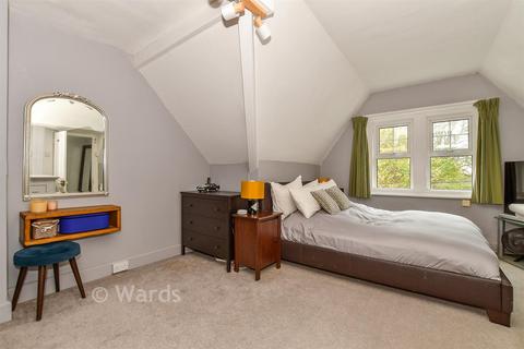 3 bedroom end of terrace house for sale, St. Andrew's Road, Littlestone TN28