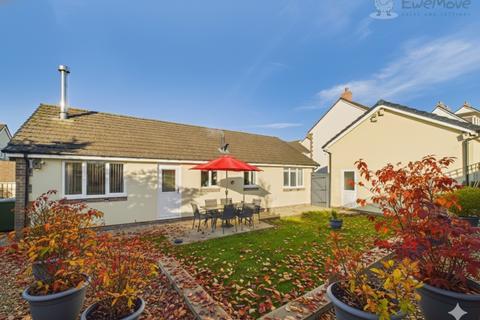 3 bedroom detached bungalow for sale, Raleigh Mead, South Molton EX36