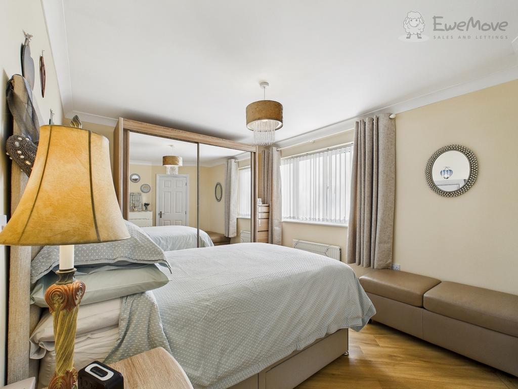 Ewemove south molton master bedroom