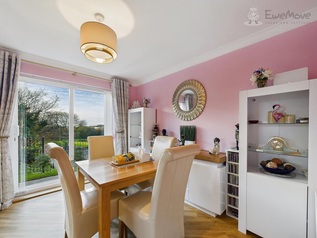 Ewemove south molton dining room