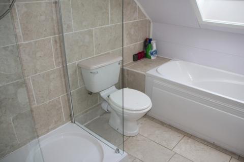 6 bedroom flat to rent, Craigleith Terrace, Alva, Clackmannanshire, FK12