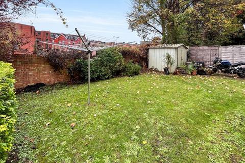 undefined, Croydon CR0