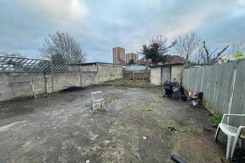 undefined, Brassie Avenue, East Acton, London, W3 7DE