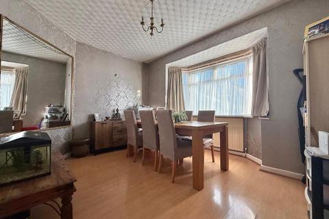 undefined, Springfield Crescent, West Bromwich, West Midlands, B70 6LN