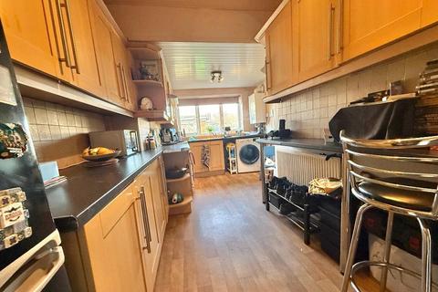 undefined, Springfield Crescent, West Bromwich, West Midlands, B70 6LN