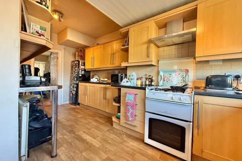 undefined, Springfield Crescent, West Bromwich, West Midlands, B70 6LN