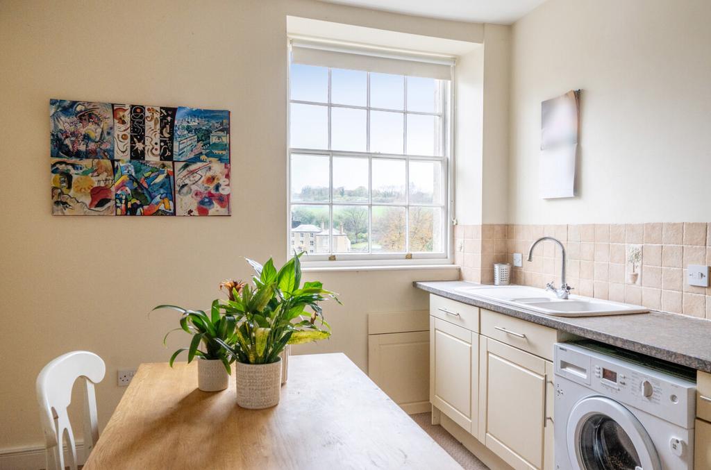 1380985 18 691311...