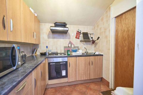 7 bedroom house to rent, Barrfield Road, Salford,