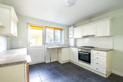 2 bedroom semi-detached house to rent, The Oval, Bingley, West Yorkshire, BD16