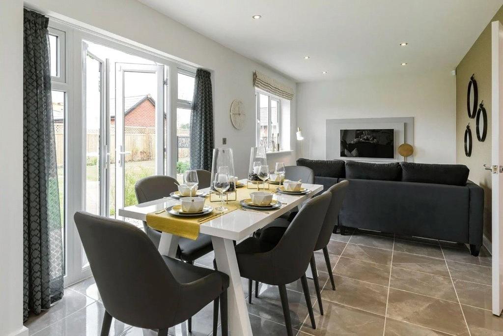 Dining/Family Room