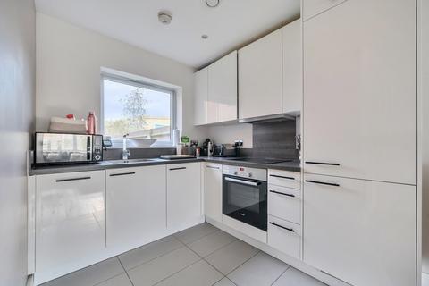 undefined, Woolhampton Way, Reading, Berkshire