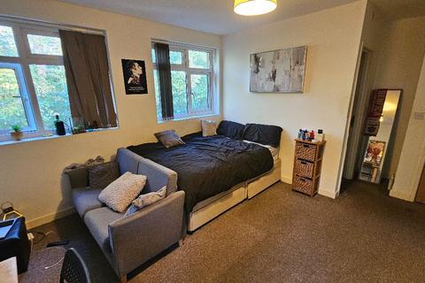 undefined, Branksome Wood Road