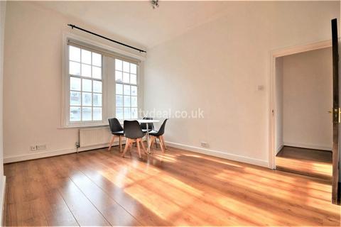 1 bedroom flat to rent, Chiswick High Road, London W4