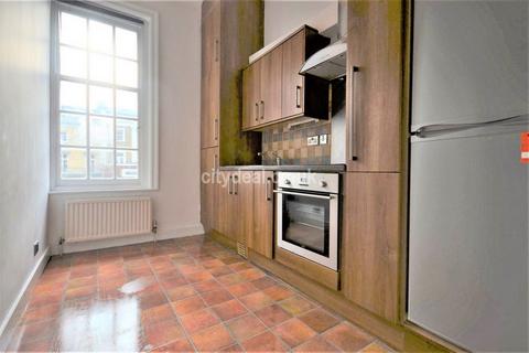 1 bedroom flat to rent, Chiswick High Road, London W4