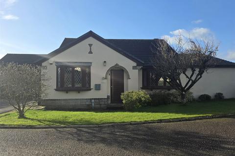 4 bedroom bungalow for sale, Gregorys Meadow, Launceston, Cornwall, PL15