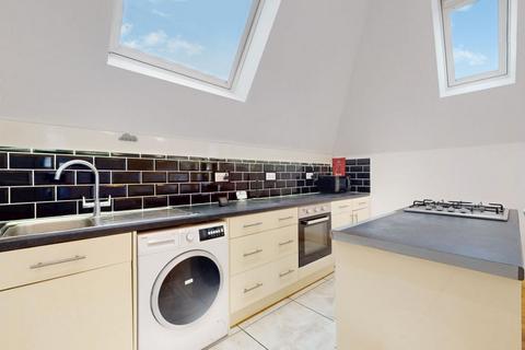 1 bedroom apartment to rent, N22