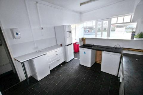 Retail property (high street) for sale, 4 Westminster Rd Ellesmere Port CH65 2EG