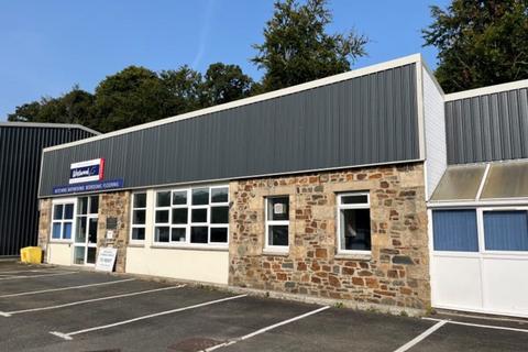 Retail property (high street) to rent, North Rd Okehampton EX20 1AB