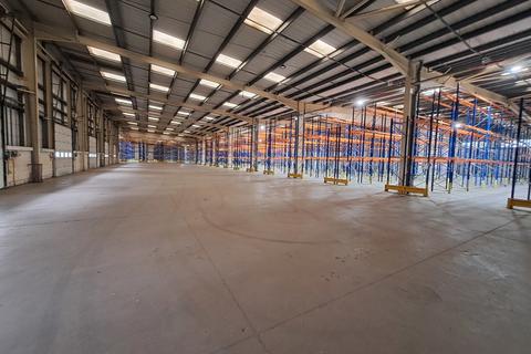 Distribution warehouse to rent, Maidstone Rd Milton Keynes MK10 0BD