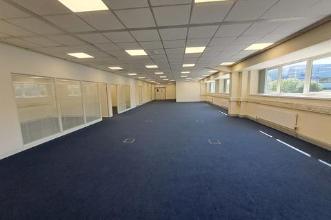 Distribution warehouse to rent, Maidstone Rd Milton Keynes MK10 0BD