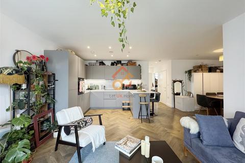 3 bedroom flat to rent, Hodge House, 90 Granville Road, London NW6