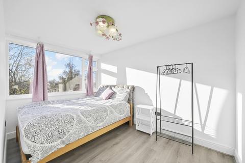 undefined, Cranford Lodge, SW20