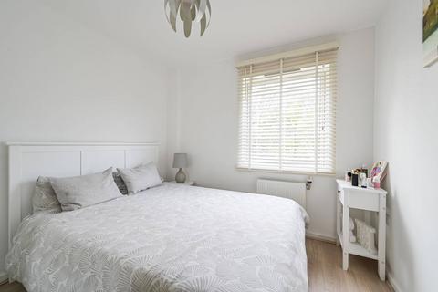 2 bedroom flat for sale, 1B Baythorne Street, London E3